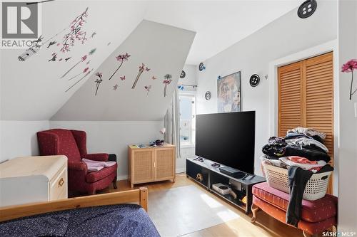 514 4Th Street E, Saskatoon, SK - Indoor