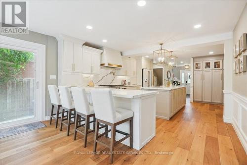 14 Dubarry Boulevard, Hamilton, ON - Indoor Photo Showing Kitchen With Upgraded Kitchen
