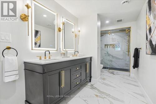 14 Dubarry Boulevard, Hamilton, ON - Indoor Photo Showing Bathroom