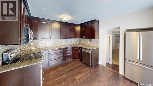50 Lowry Place, Regina, SK - Indoor Photo Showing Kitchen