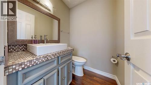 50 Lowry Place, Regina, SK - Indoor Photo Showing Bathroom