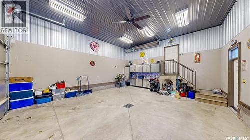4342 Skinner Place, Regina, SK - Indoor Photo Showing Garage