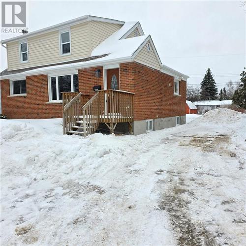 1807 LAMOTHE Street  Sudbury, ON P3A 2J9