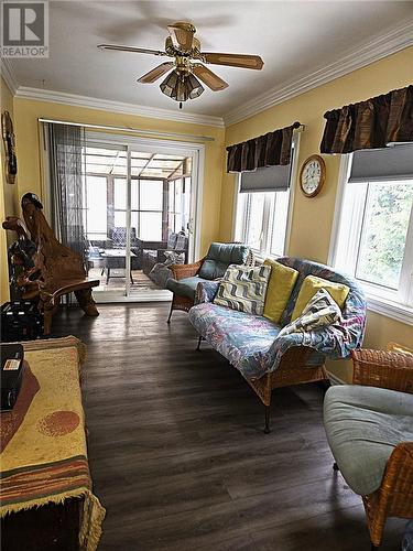 61 Gilbert, Alban, ON - Indoor Photo Showing Living Room