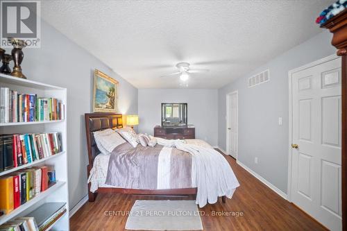 1250 Ormond Drive, Oshawa, ON - Indoor Photo Showing Bedroom