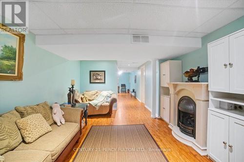 1250 Ormond Drive, Oshawa, ON - Indoor