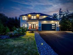 456 Magenta Drive  Middle Sackville, NS B4E 0M7
