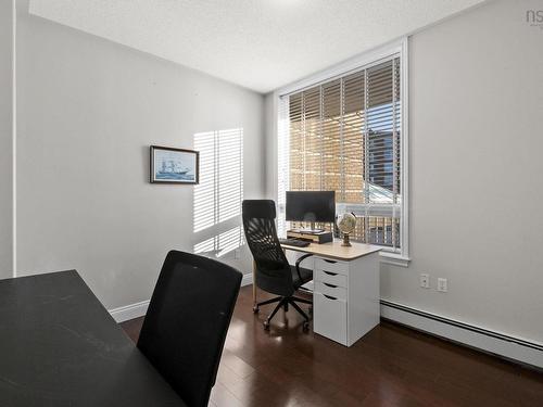 213 10 Regency Park Drive, Halifax, NS 