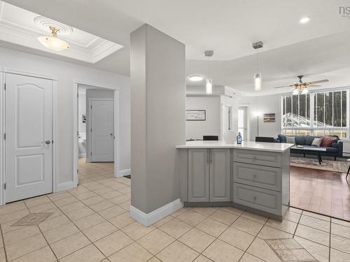 213 10 Regency Park Drive, Halifax, NS 