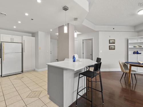 213 10 Regency Park Drive, Halifax, NS 