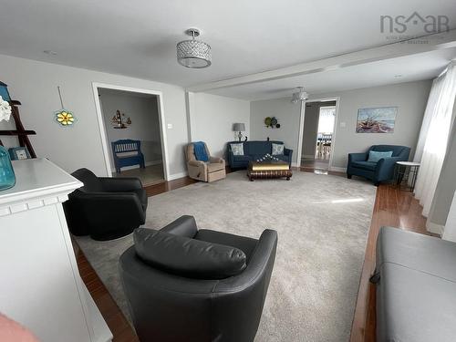 15715 Cabot Trail, Chéticamp, NS 