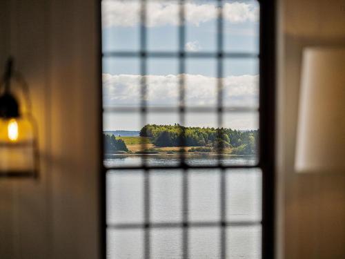 15 Fredas Point Drive, Chester, NS 