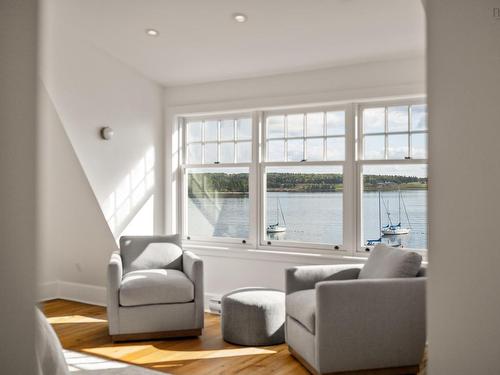 15 Fredas Point Drive, Chester, NS 
