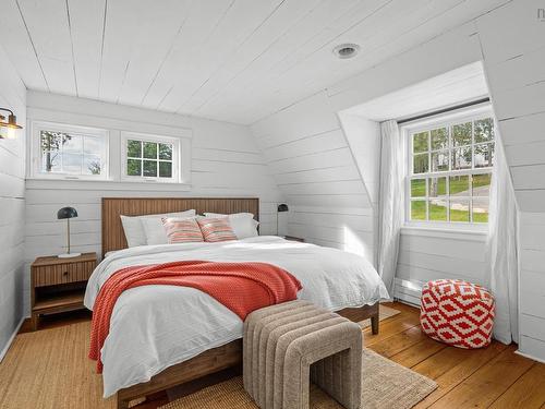 15 Fredas Point Drive, Chester, NS 