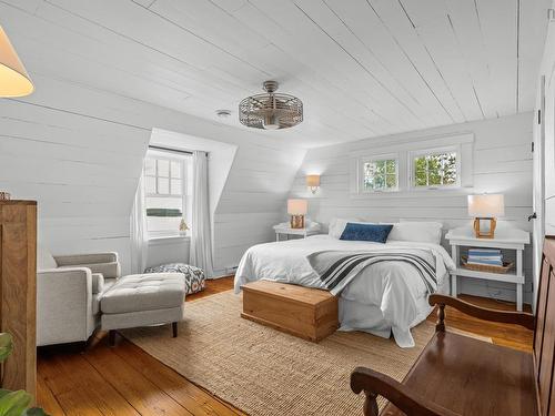 15 Fredas Point Drive, Chester, NS 