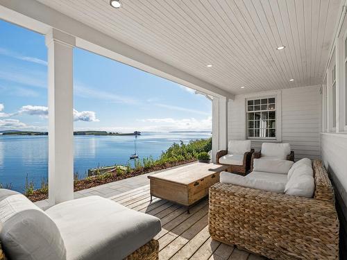 15 Fredas Point Drive, Chester, NS 