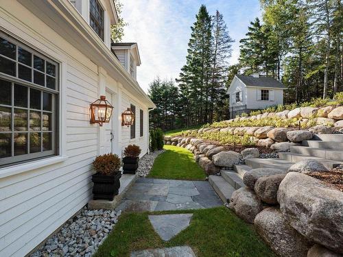 15 Fredas Point Drive, Chester, NS 
