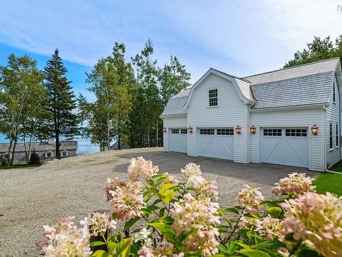 15 Fredas Point Drive, Chester, NS 