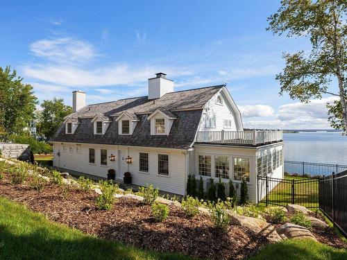 15 Fredas Point Drive, Chester, NS 