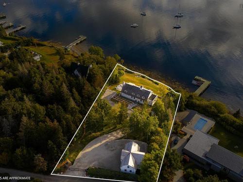 15 Fredas Point Drive, Chester, NS 