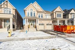 54 KENTLEDGE AVENUE  East Gwillimbury, ON L9N 0W3