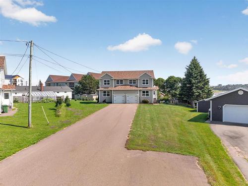 65 Mackinley Crescent, Cornwall, PE 