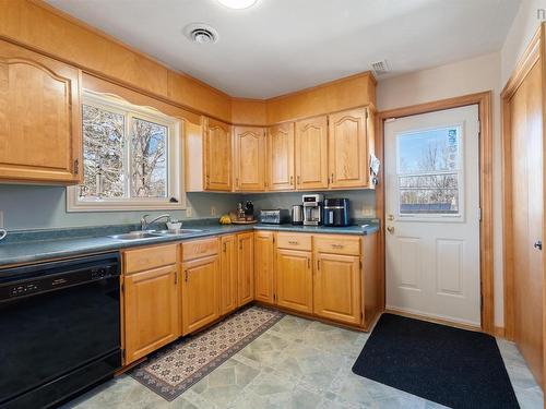 2 Pinecrest Boulevard, Bridgewater, NS 