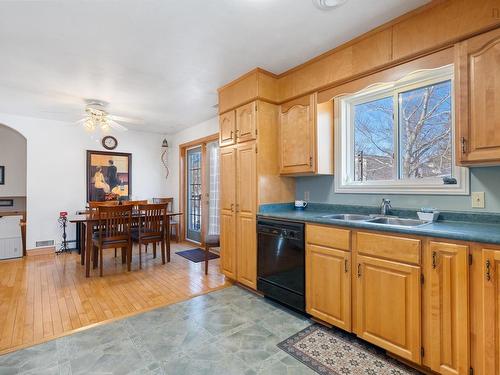 2 Pinecrest Boulevard, Bridgewater, NS 