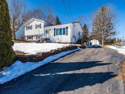 2 Pinecrest Boulevard, Bridgewater, NS 