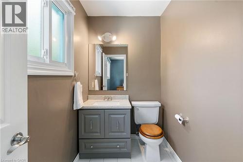 25 Burke Drive, Caledonia, ON - Indoor Photo Showing Bathroom