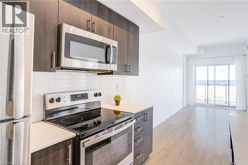 550 North Service Road Unit# 516, Grimsby, ON - Indoor Photo Showing Kitchen