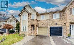 2058 GLENHAMPTON Road  Oakville, ON L6M 3T9
