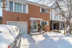 50 SOUTH DRIVE  Kitchener, ON N2M 4B5