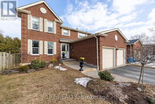 Fabulous Family Home! - 54 Meyer Circle, Markham, ON - Outdoor