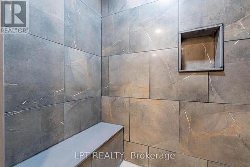 54 Meyer Circle, Markham, ON - Indoor Photo Showing Bathroom