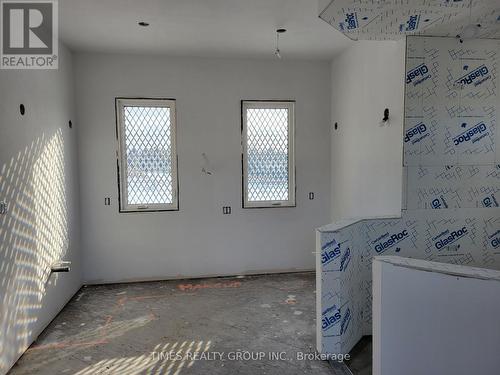 17 Edgewild Drive, Caledon, ON - Indoor