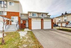 49 - 44 FRANKLIN COURT  Brampton, ON L6T 3Z1