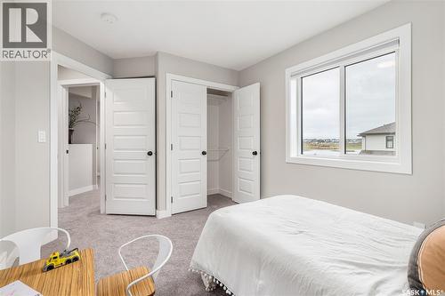539 Traeger Manor, Saskatoon, SK - Indoor Photo Showing Bedroom