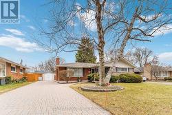 30 ARMOUR DRIVE  Welland (Prince Charles), ON L3C 2N8