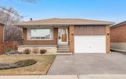 10 West Wareside Road  Toronto, ON M9C 3J1