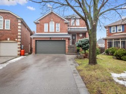 72 Cantertrot Court  Vaughan, ON L4J 7X7