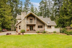 812 Woodcreek Dr  North Saanich, BC V8L 5K4