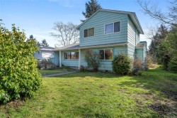 227 Suzanne Pl  View Royal, BC V9B 1P1