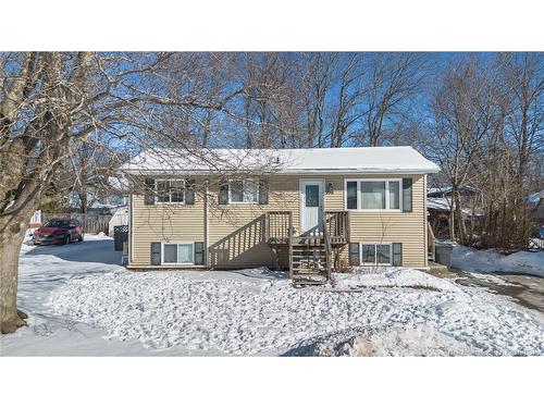 795 Irvine St, Fredericton, NB 