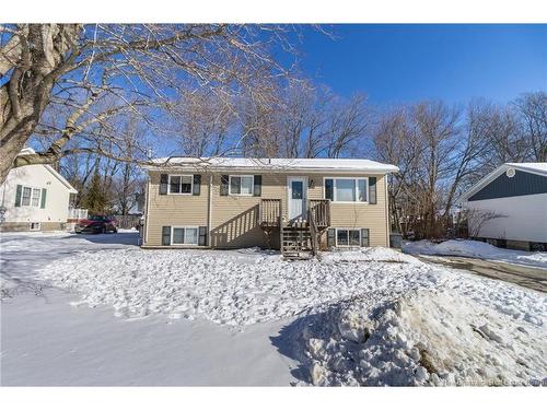 795 Irvine St, Fredericton, NB 