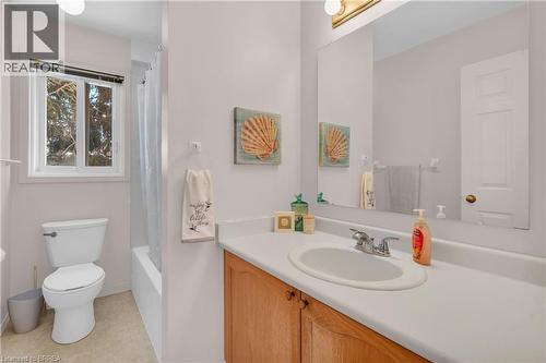 50 South Drive, Kitchener, ON - Indoor Photo Showing Bathroom