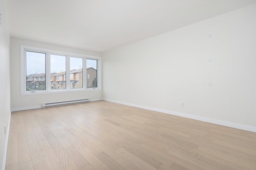 Salon - 4863 Rue Des Cageux, Montréal (Pierrefonds-Roxboro), QC - Indoor Photo Showing Other Room