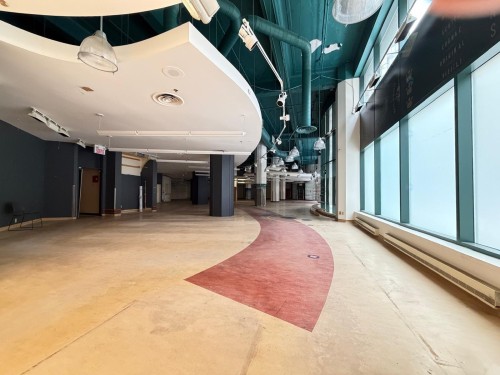 Commerce - 1A-440 Boul. De Maisonneuve O., Montréal (Ville-Marie), QC - Indoor Photo Showing Other Room