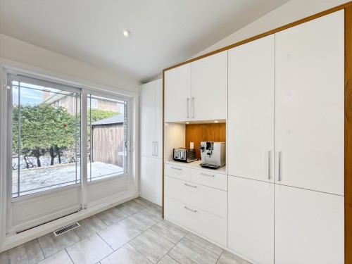 Cuisine - 590 Av. Townshend, Saint-Lambert, QC - Indoor