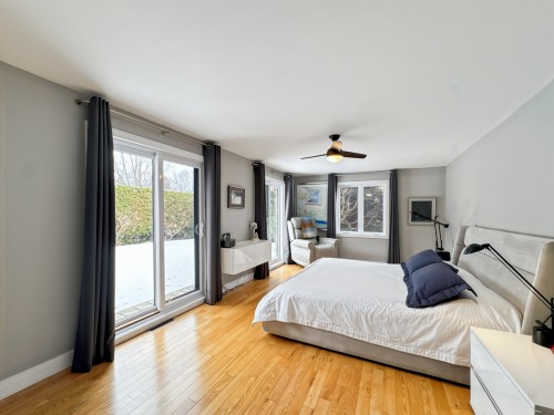 Chambre à coucher principale - 590 Av. Townshend, Saint-Lambert, QC - Indoor Photo Showing Bedroom